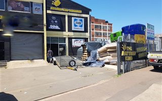 1400 m² Commercial space in Durban North
