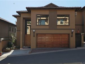 3 Bed Cluster in Bedfordview