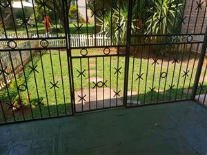 3 Bed Duplex in Parktown Estate