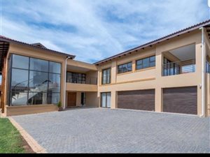 5 Bed House in Izinga Ridge