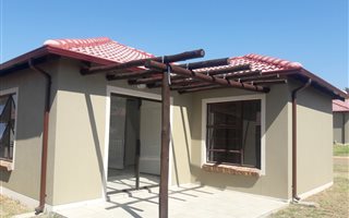 2 Bedroom House in Ninapark