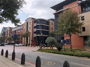 176 m² Commercial space in Melrose Arch