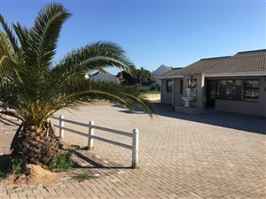3 Bed House in Langebaan North