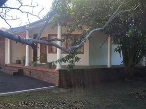 200 m² Commercial space in Manors