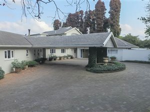6 Bed House in Hilton