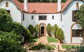 5 Bedroom House in Westcliff