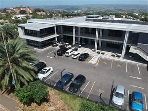 390 m² Retail Space in Sunningdale