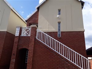 2 Bed Apartment in Westdene