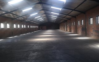 1386 m² Commercial space in Eastwood