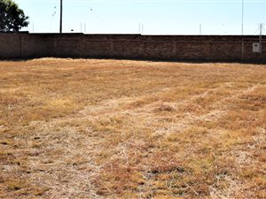 906 m² Land available in Rayton