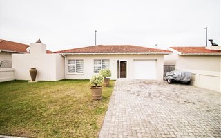 3 Bedroom Townhouse in Hunters Retreat