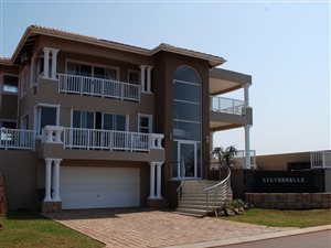 4 Bed House in Illovo Beach