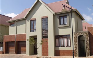 3 Bedroom Townhouse in Heritage Hill