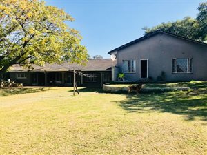60 m² Farm in Mnandi AH