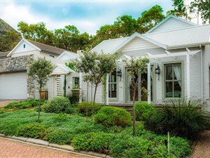 4 Bed House in Fernkloof Estate