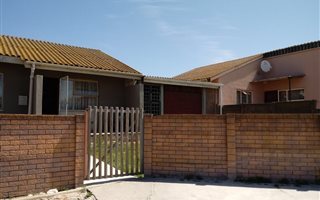 3 Bedroom House in Bethelsdorp