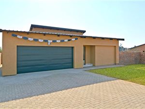 3 Bed Cluster in Pomona
