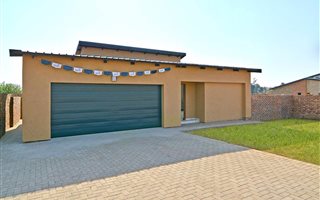 3 Bedroom Cluster in Pomona