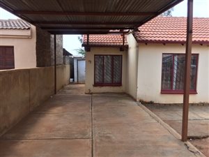 3 Bed House in Mahube Valley