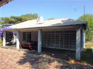 6 Bed House in Hatfield