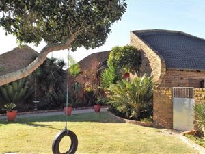 3 Bed House in Klein Brak River
