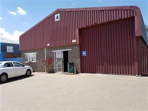 320 m² Commercial space in Hamilton
