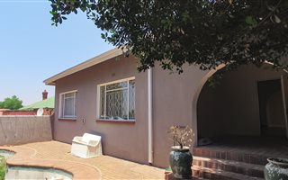 3 Bedroom House in Malvern