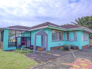 3 Bed House in Franklin Roosevelt Park