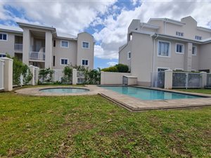 3 Bed Apartment in Beacon Bay