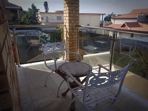 2 Bed Apartment in La Mercy
