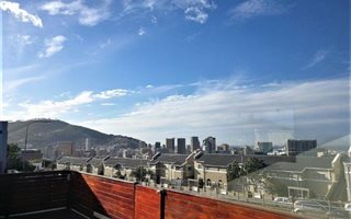3 Bedroom House in Vredehoek