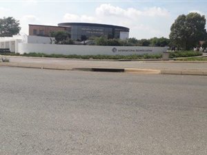 550 m² Office Space in Noordwyk
