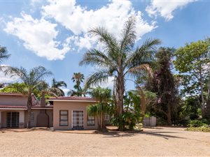 8599 m² Farm in Honeydew