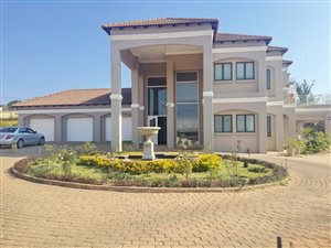 4 Bed House in Mooikloof Equestrian Estate