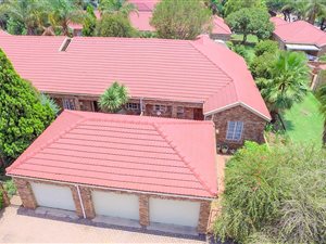 2 Bedroom Simplex in Wierda Park