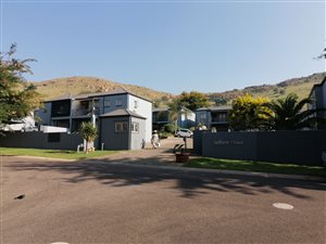 2 Bed Apartment in Suiderberg
