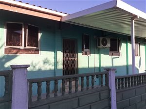 3 Bed House in Austerville