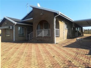 3 Bed House in KwaMashu