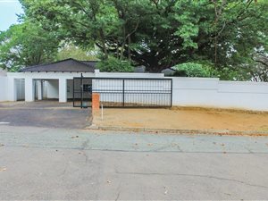 4 Bed House in Libradene