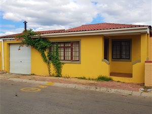 3 Bed House in Cloetesville