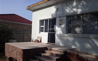1 Bedroom Garden Cottage in Westering