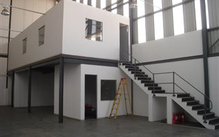 284 m² Commercial space in Meadowdale