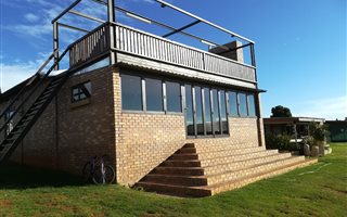 4 Bedroom House in Carolina