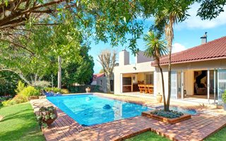 4 Bedroom House in Boskruin