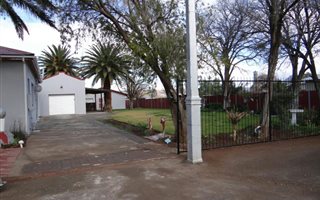 5 Bedroom House in Beaufort West