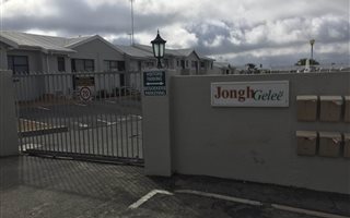 1 Bedroom Apartment in Vredekloof