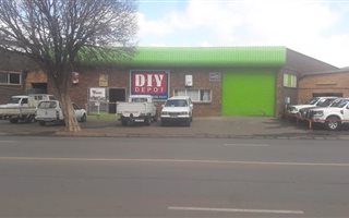 1900 m² Commercial space in Fochville