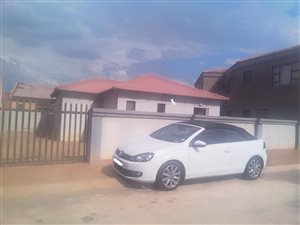 3 Bed House in Vanderbijlpark CE7