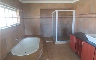 5 Bedroom House in Muldersdrift