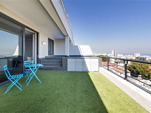 3 Bed Apartment in Sea Point
